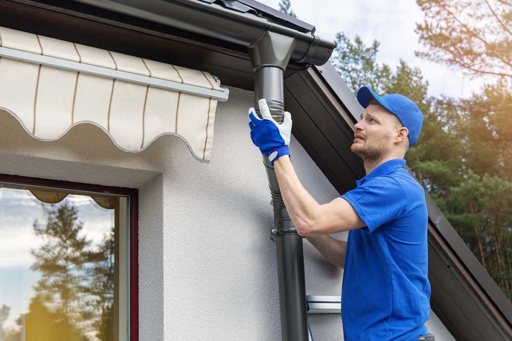 The Process of Rain Gutter Repair